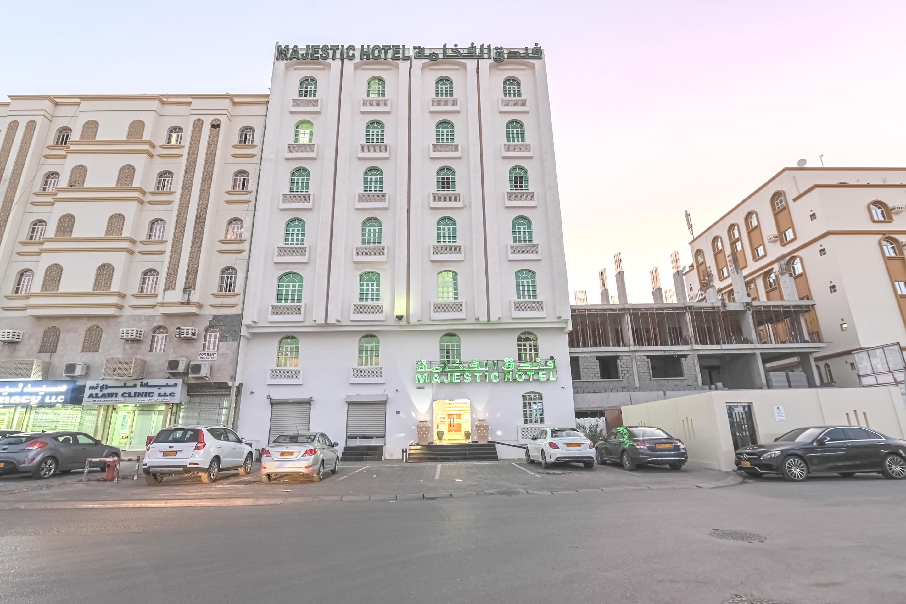 Majestic Hotel Wādī Kabīr Eksteriør bilde